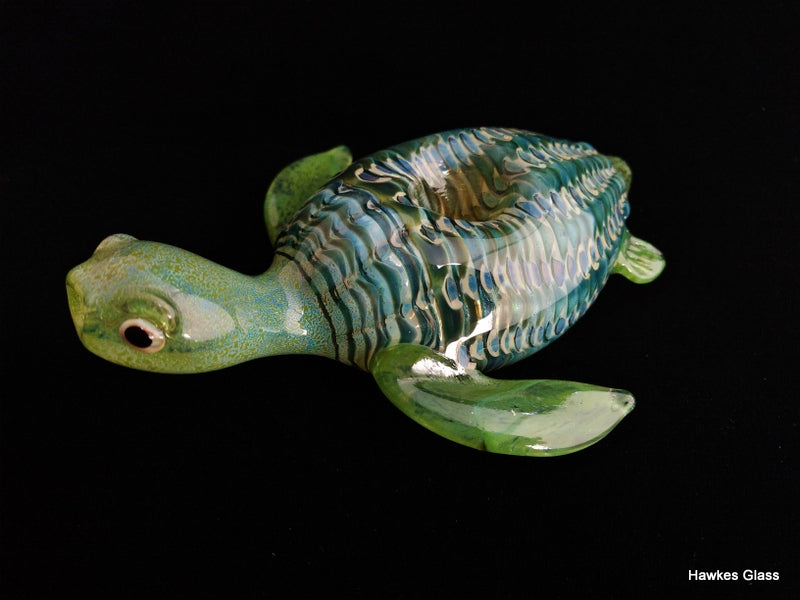 Colorful Sea Turtle Pipe | Blue-Green