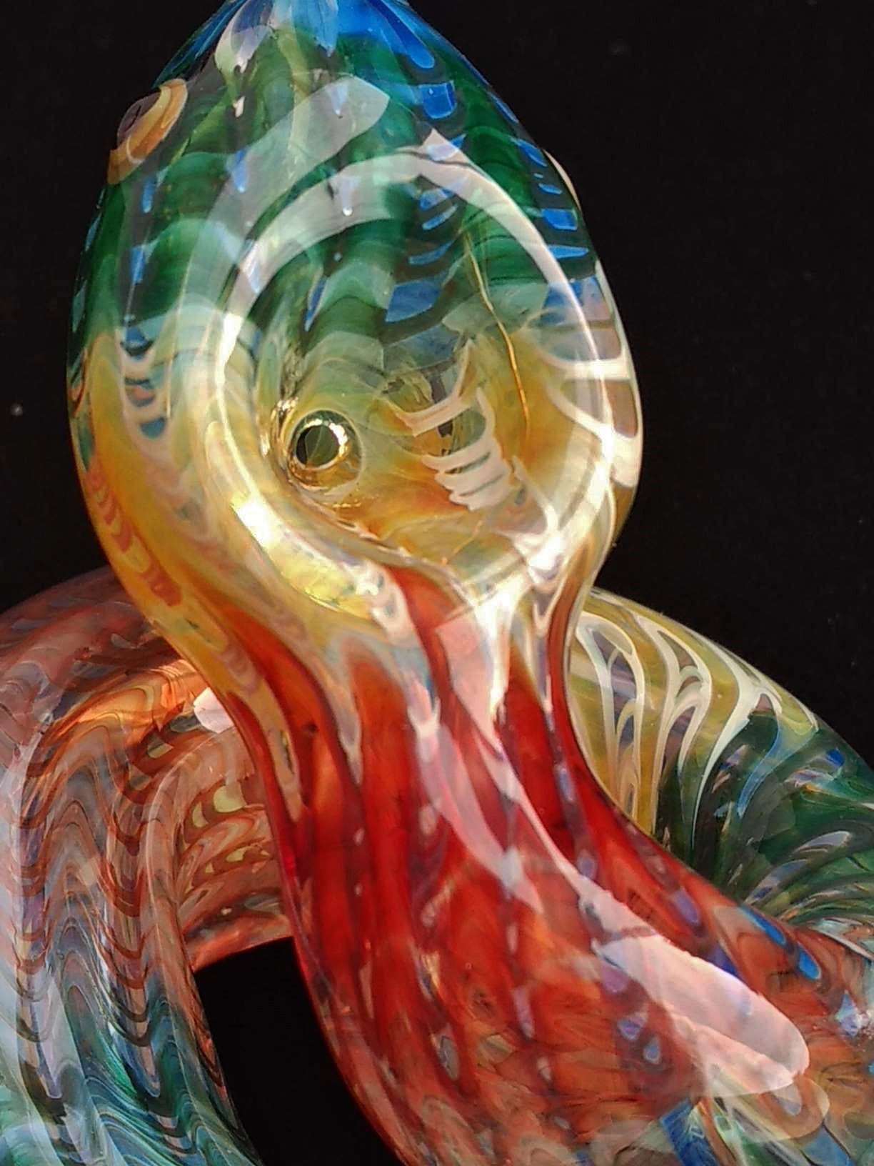 Color Changing Glass Snake Pipe (Rasta)