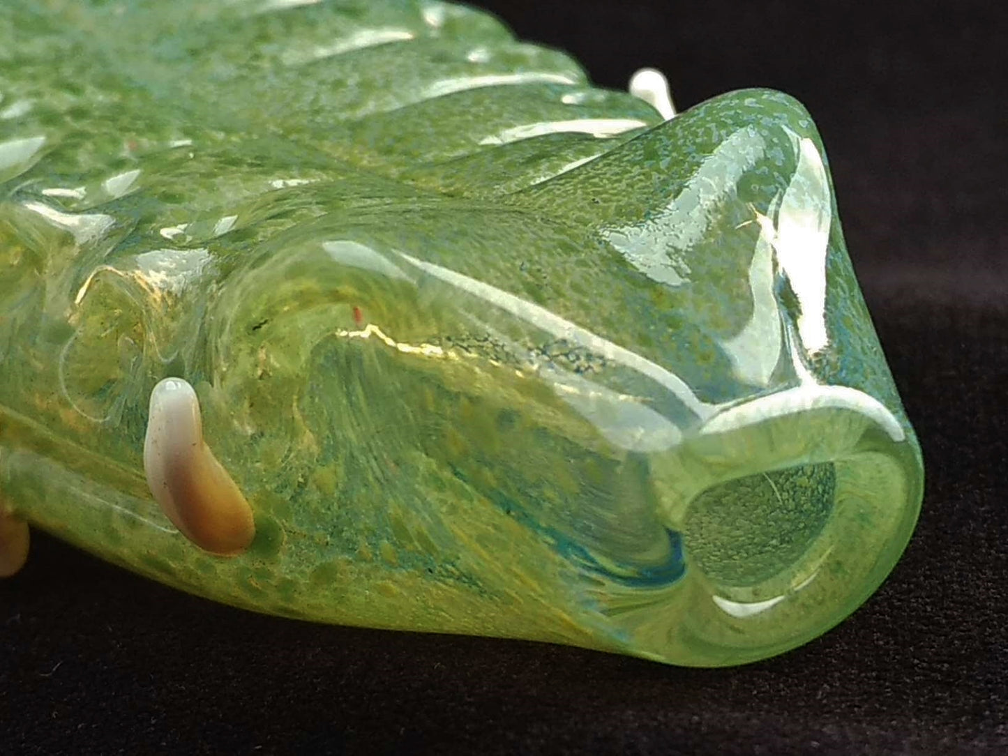 Color Changing Glass Gator Pipe