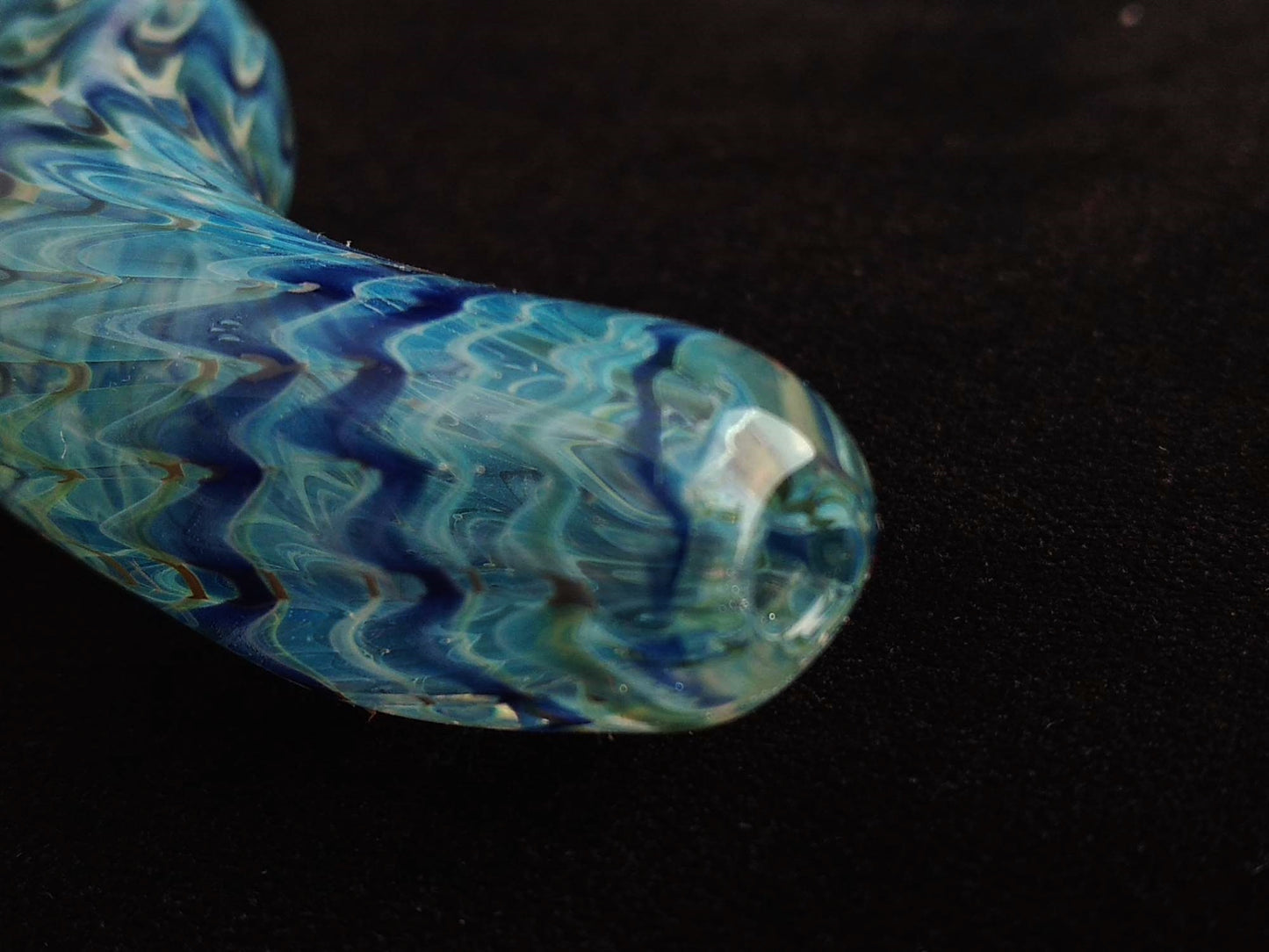 Color Changing Glass Snake Pipe (Blue)