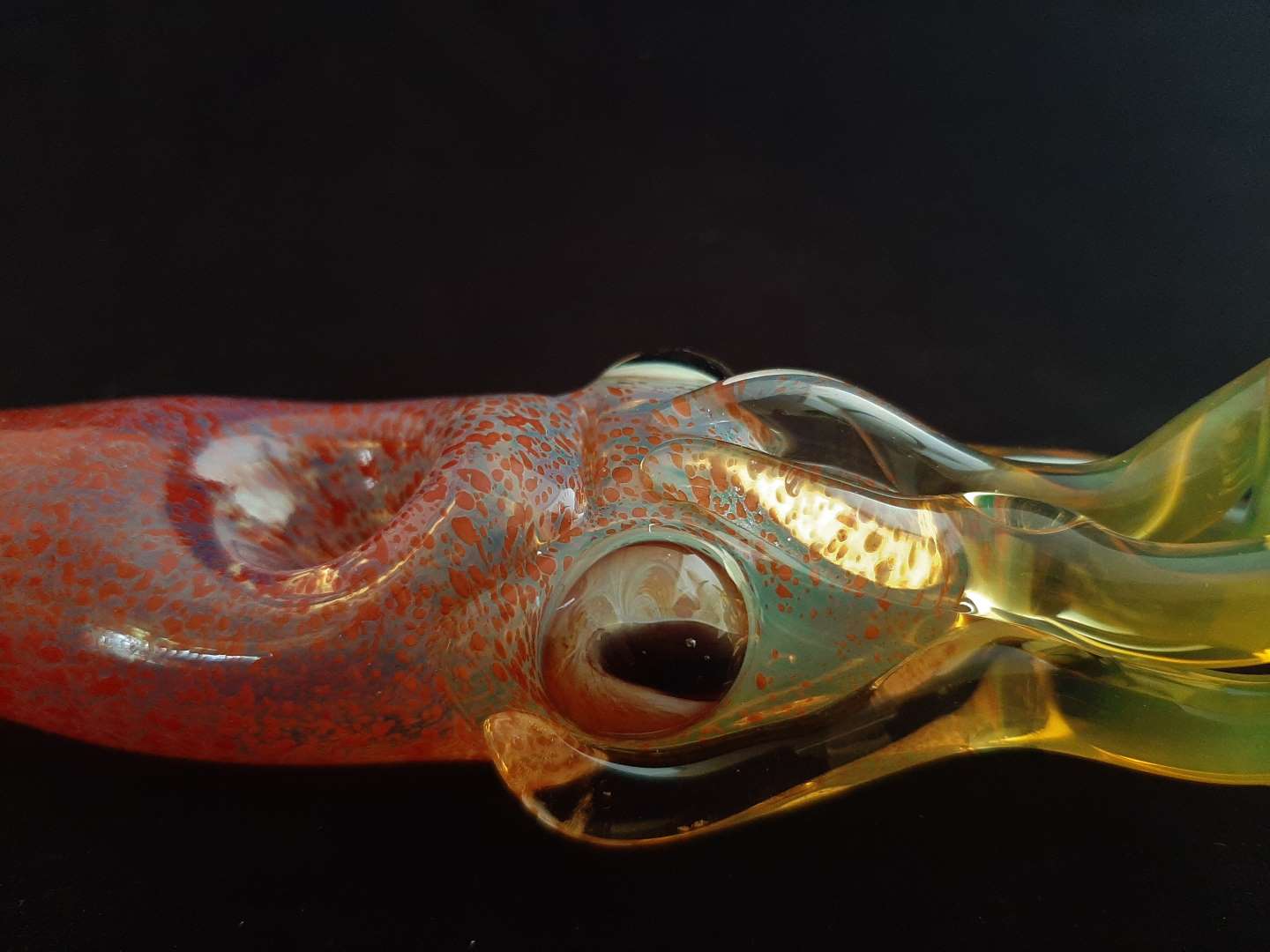Color Changing Squid Pipe (Red)
