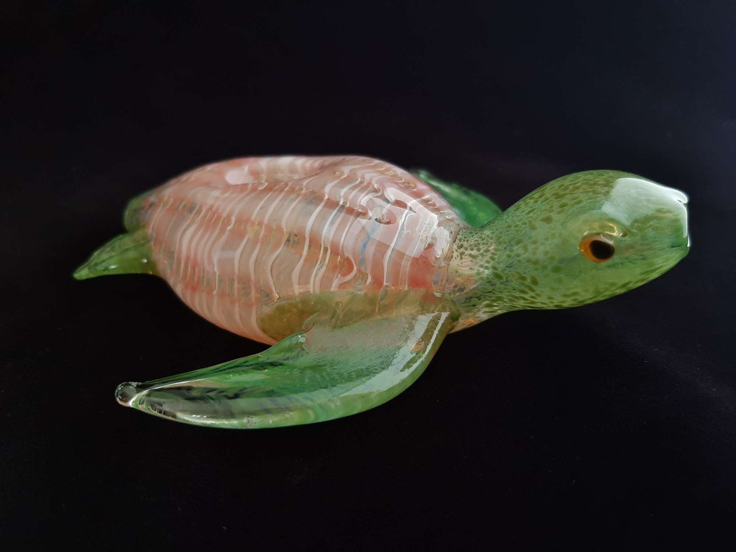 Colorful Sea Turtle Pipe | Pink Version