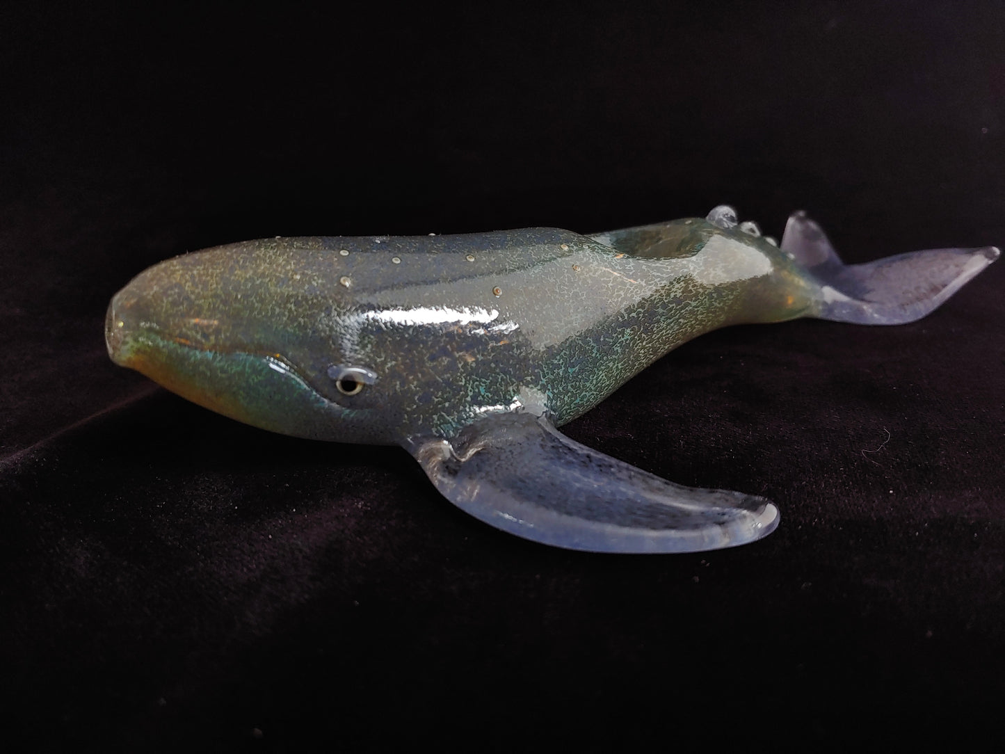 Glass Gray Whale Pipe