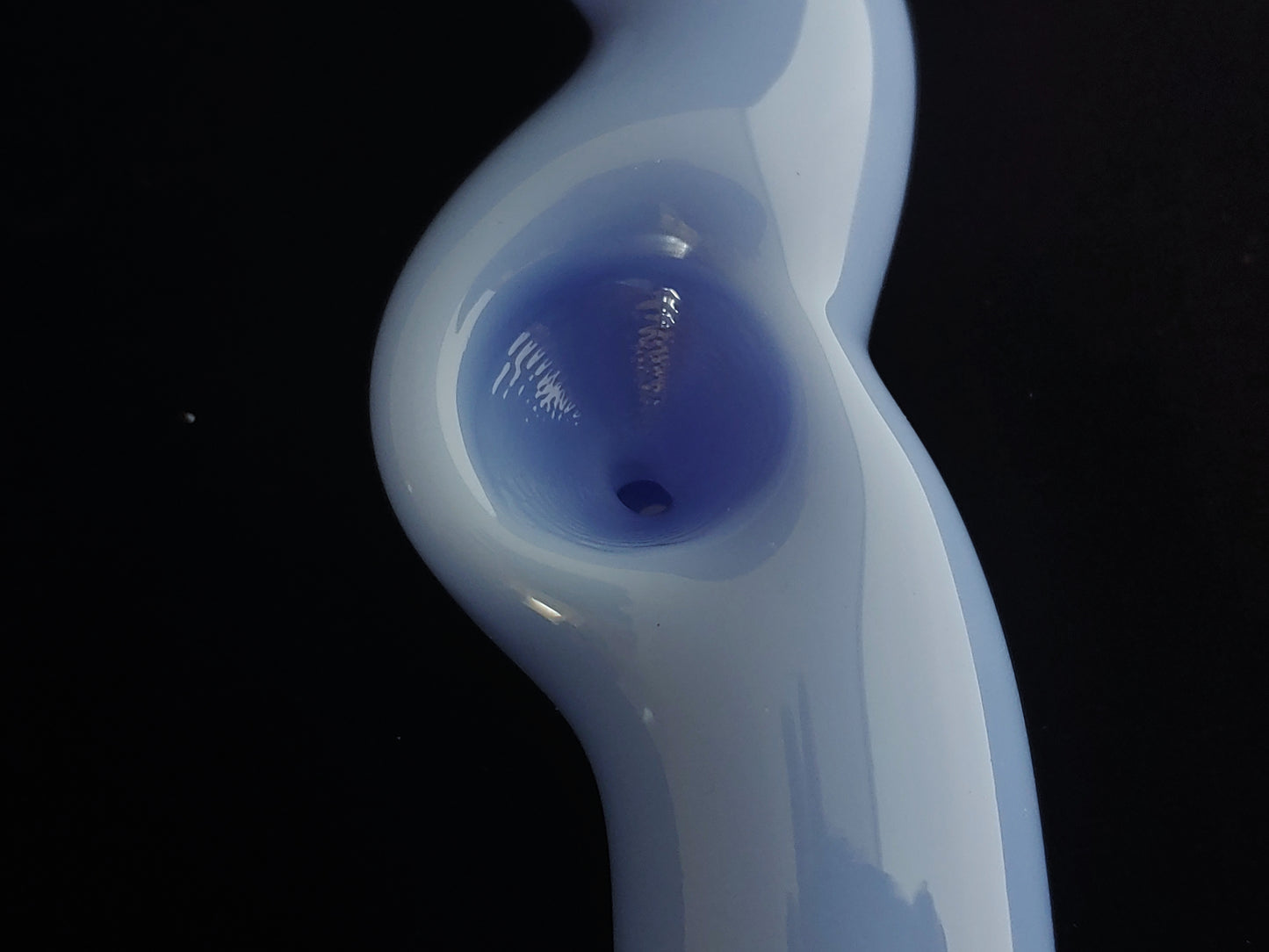 Glass Magic Worm Pipe (Solid Blue Version)