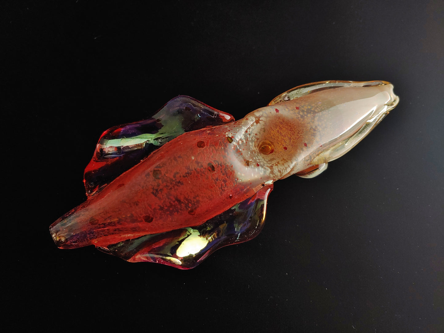 Glass Cuttlefish Pipe (UV Glow)