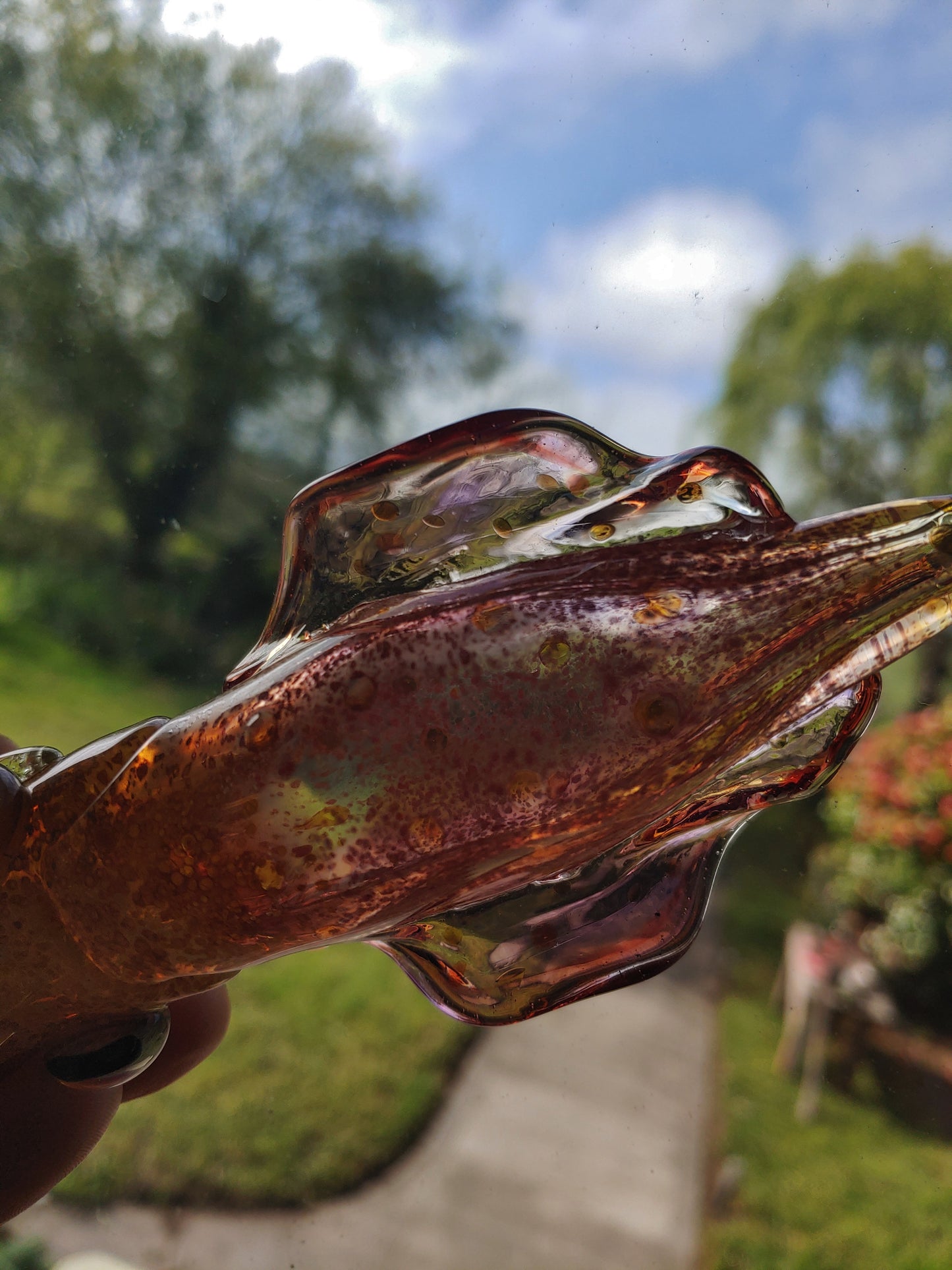 Glass Cuttlefish Pipe (UV Glow)