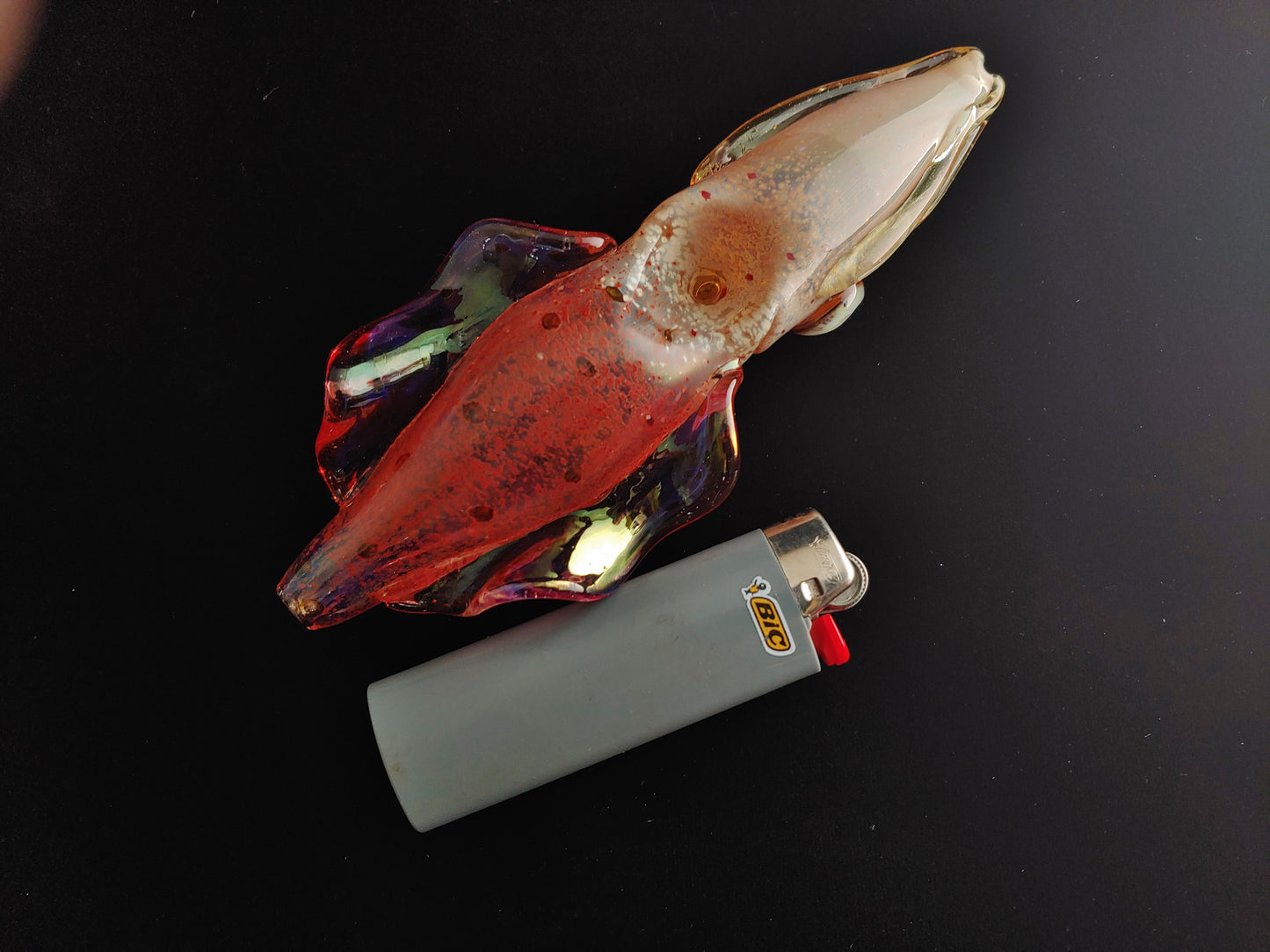 Glass Cuttlefish Pipe (UV Glow)