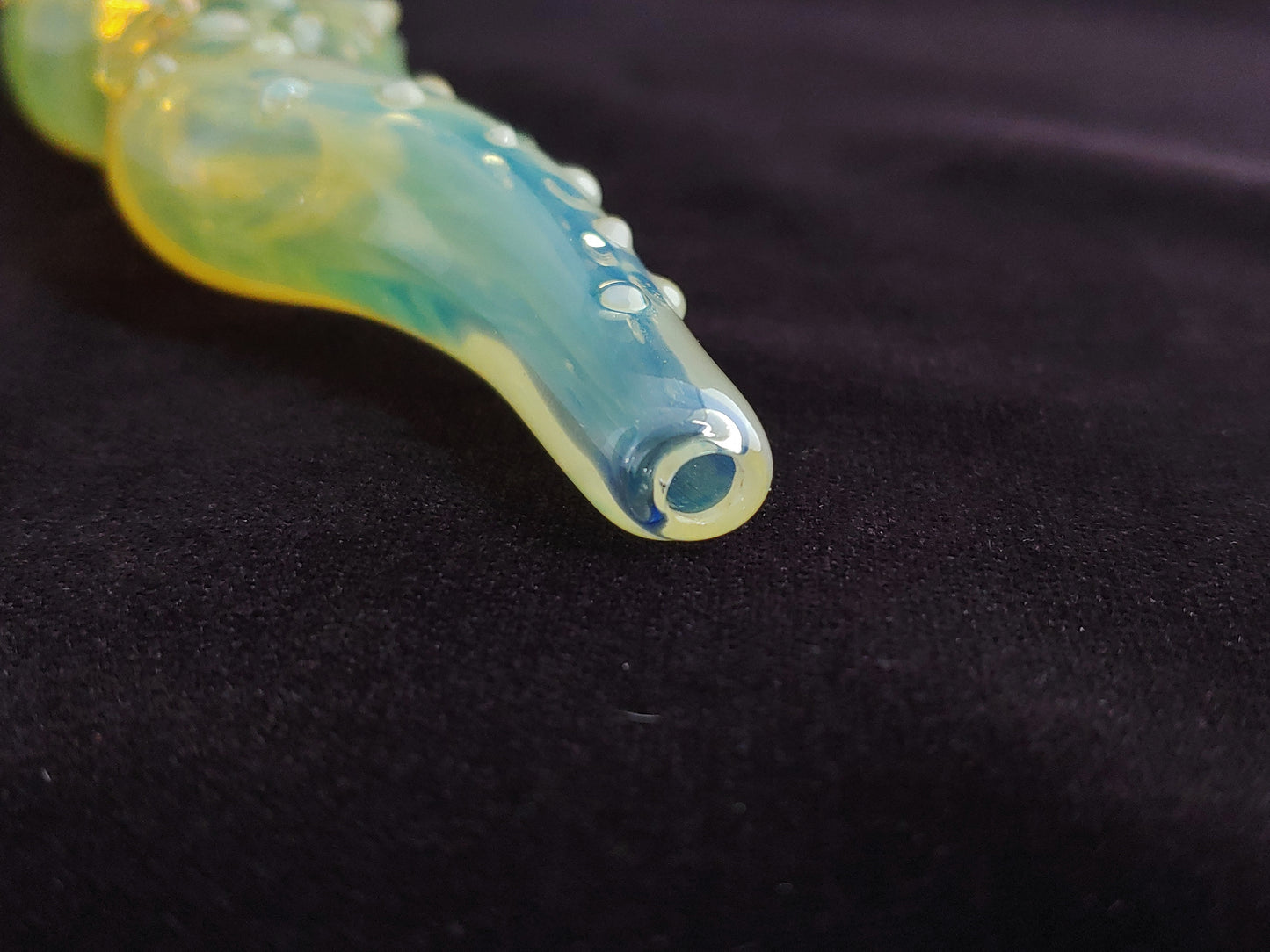 Glass Worm on a String Pipe | UV Glow