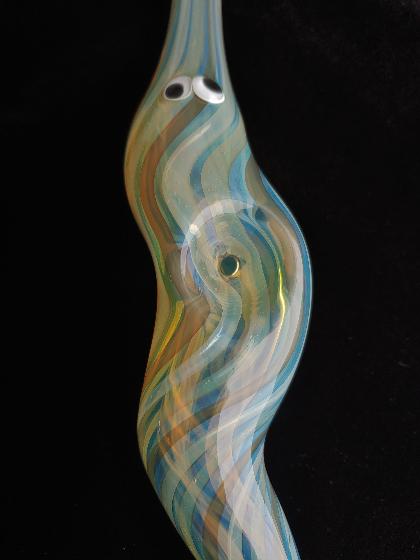 Glass Worm on a String Pipe | UV Glow