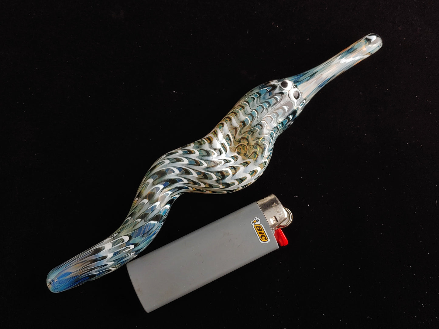 Glass Magic Worm Pipe (Plaid/Striped, Black-White)
