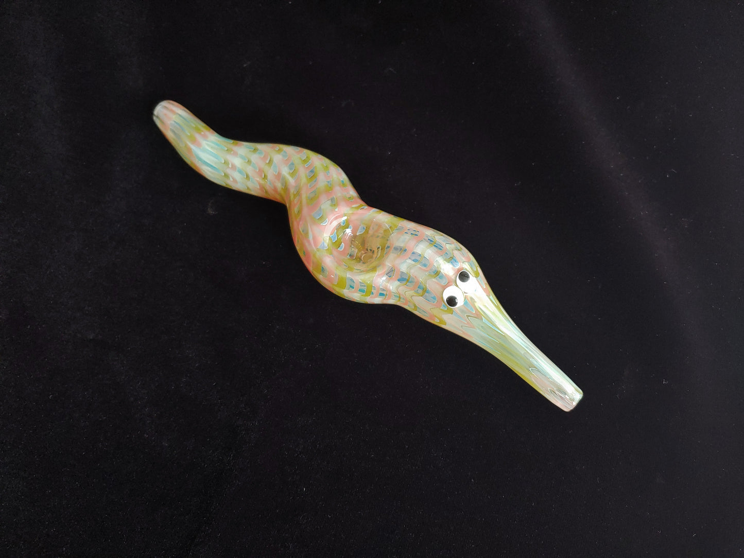 Glass Magic Worm Pipe (Plaid/Striped, Pink-Warm Green)