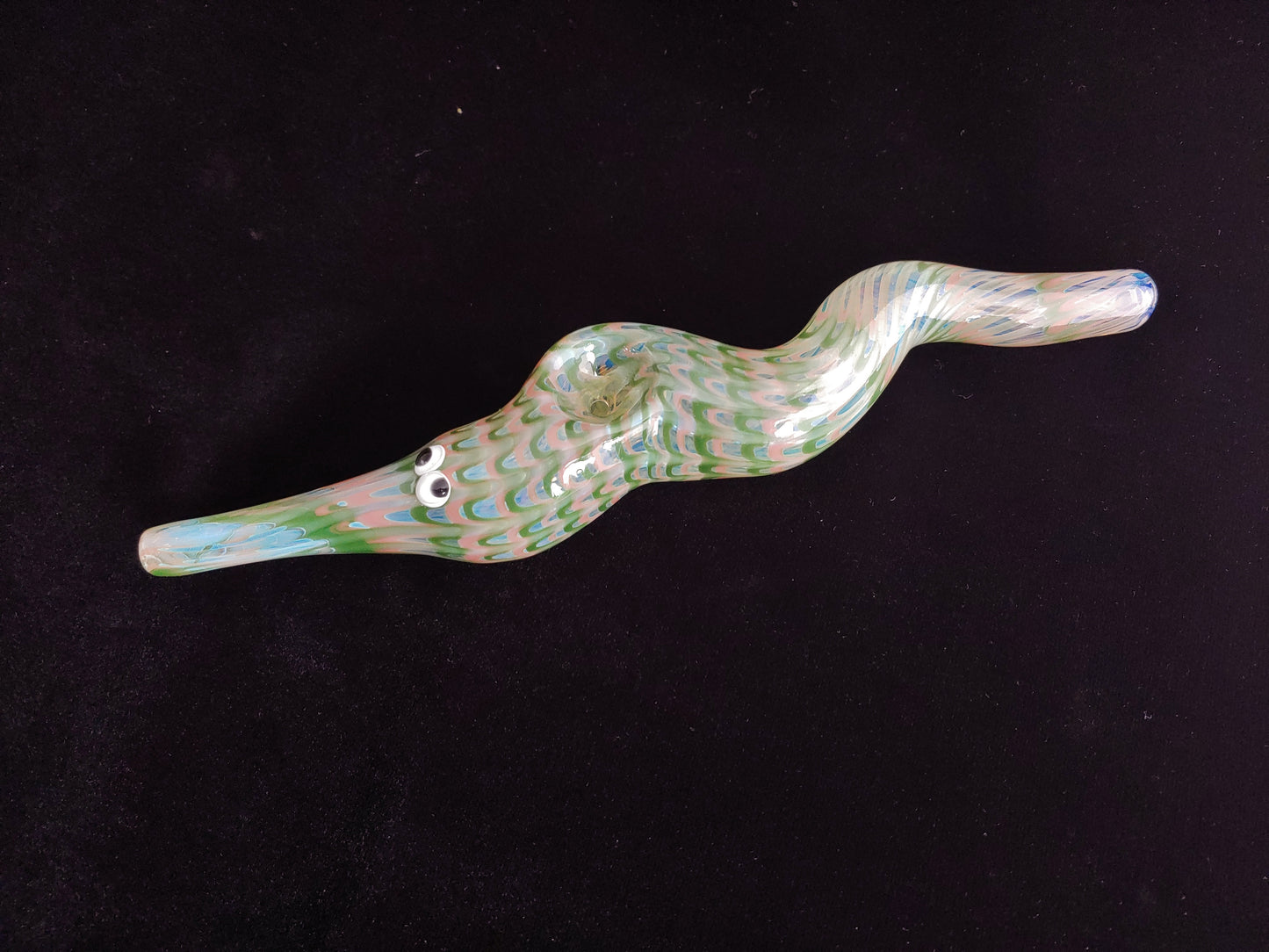 Glass Magic Worm Pipe (Plaid/Striped, Pink-Green)