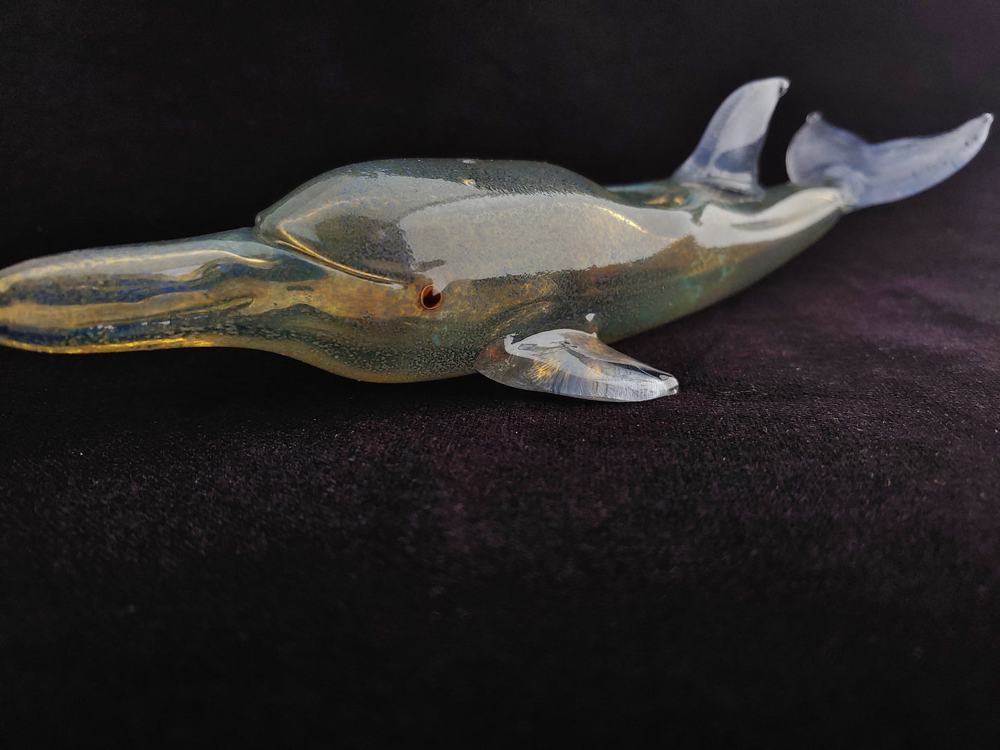 Glass Dolphin Pipe