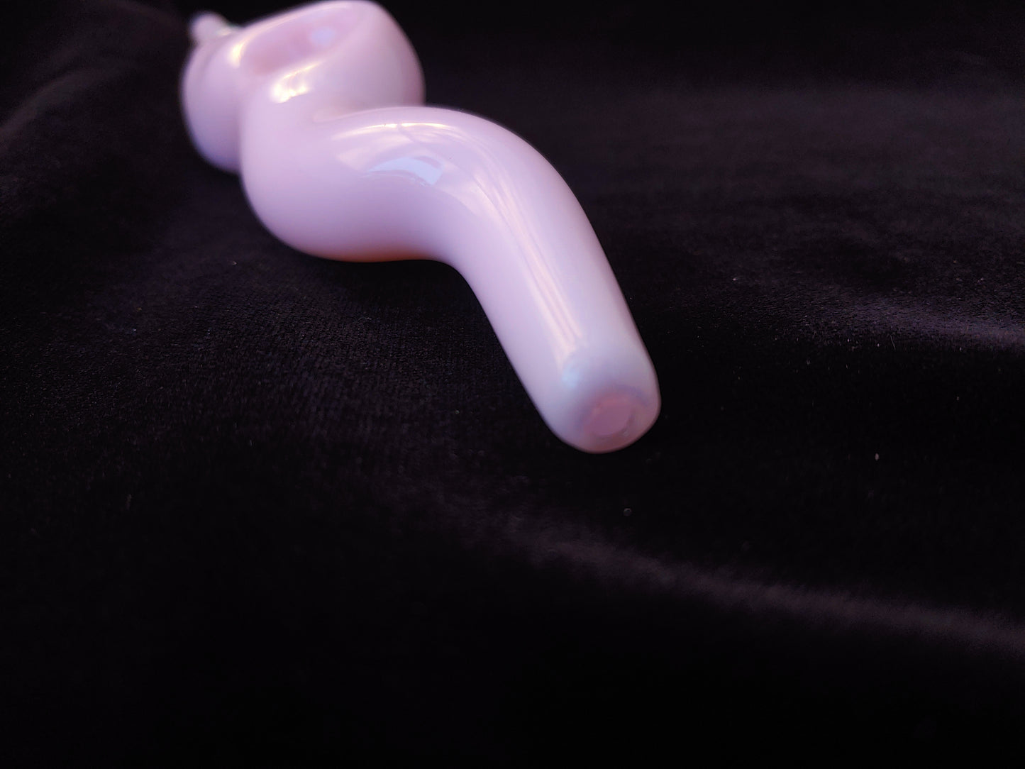 Glass Magic Worm Pipe (Solid Pink Version)
