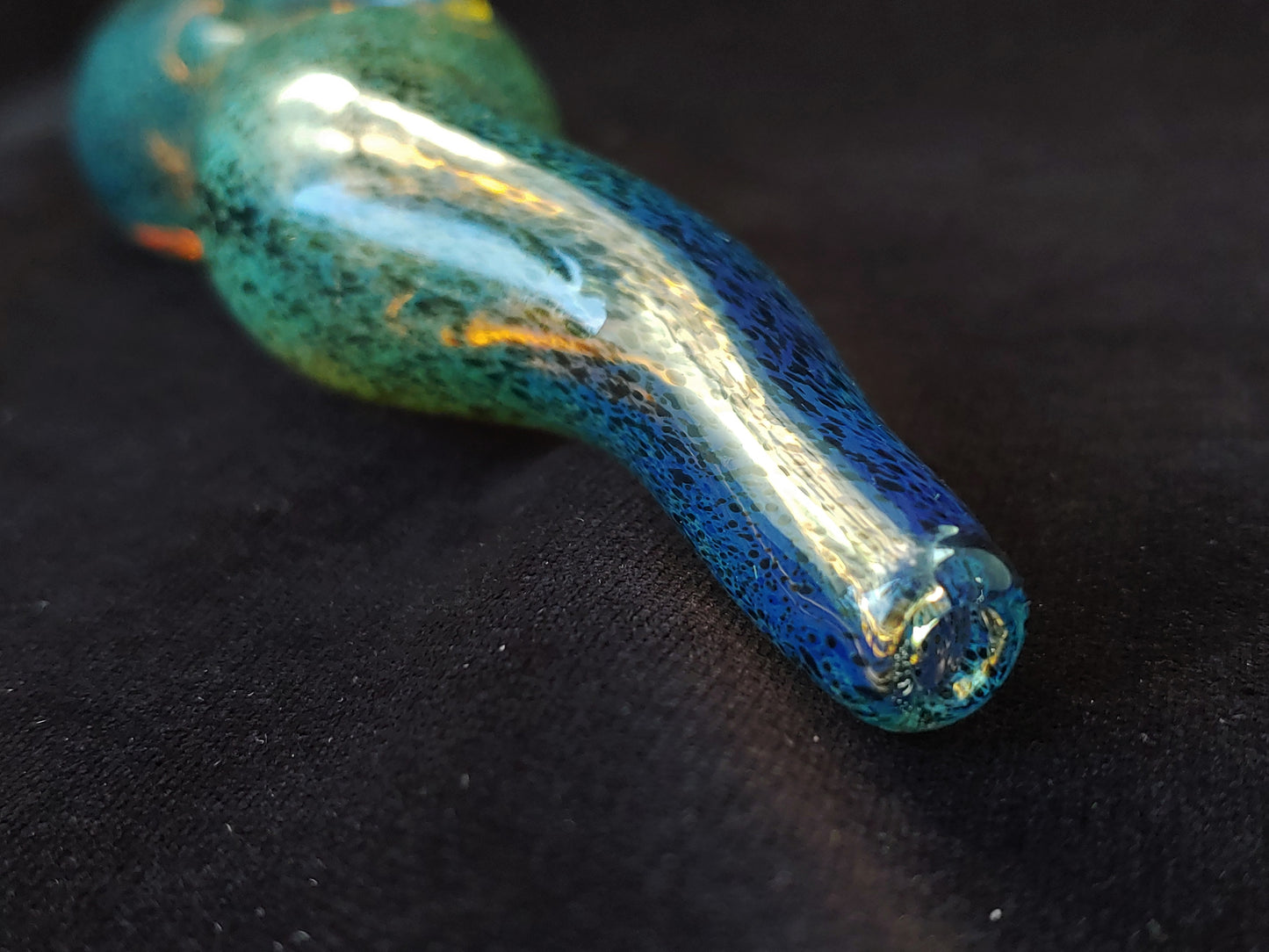 Glass Magic Worm Pipe (Black Version)