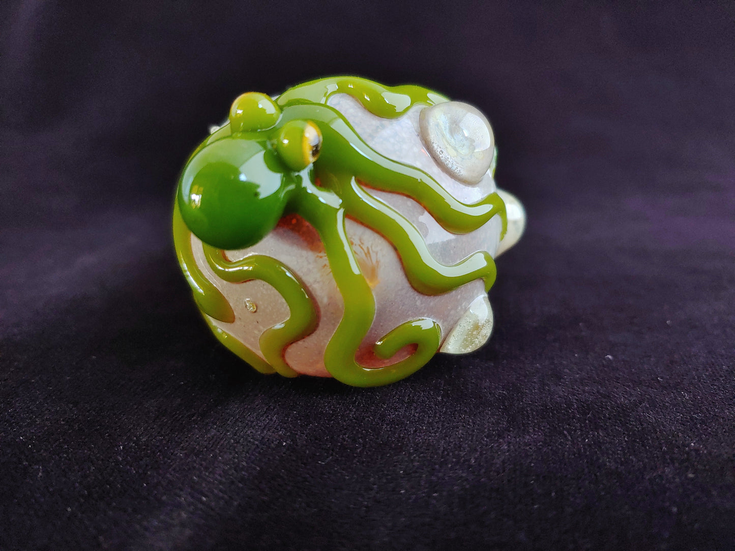 Glass Octopus Pipe | UV Glow