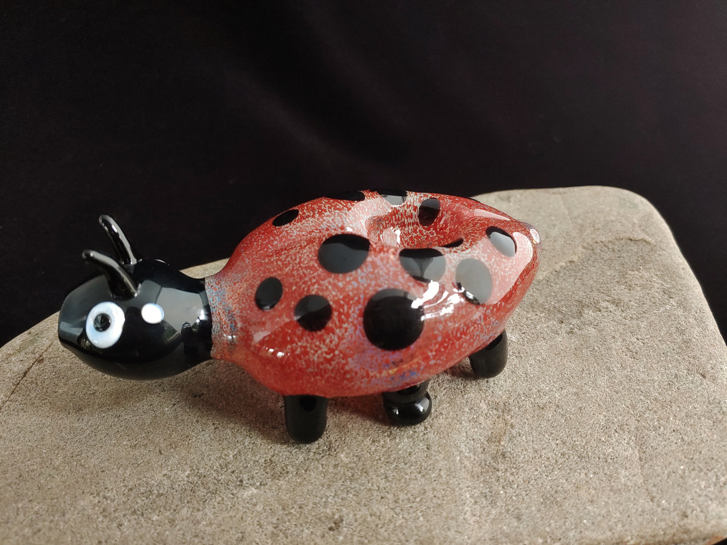 Glass Ladybug Pipe