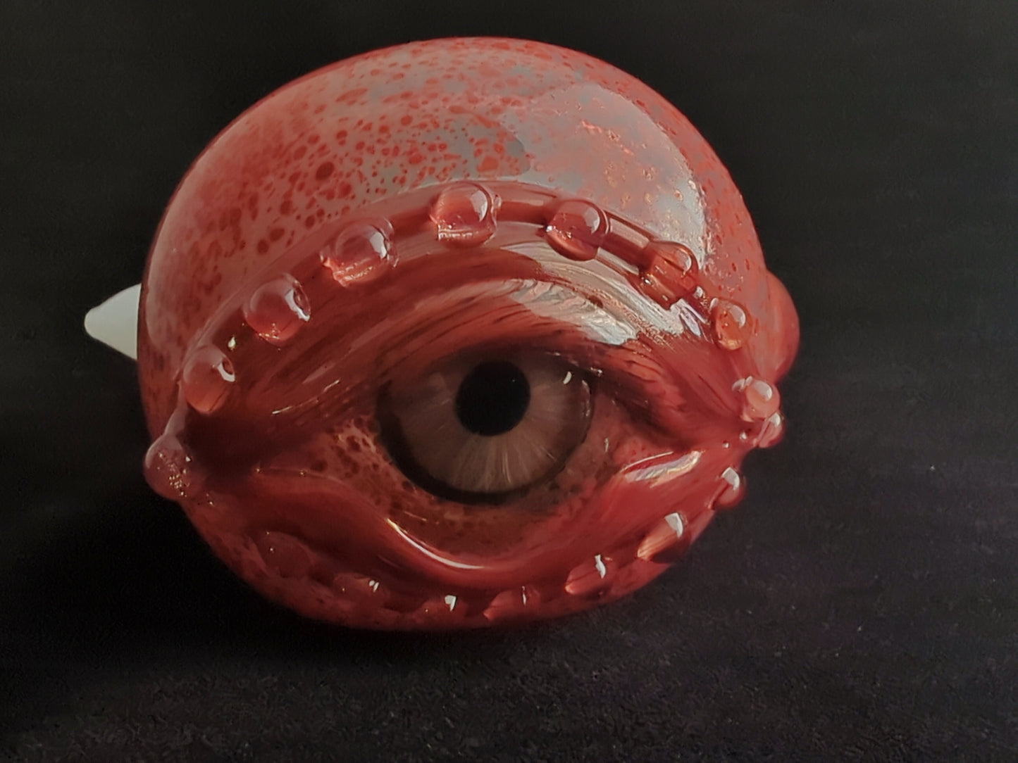 Detailed Eye Pipe - Fanged