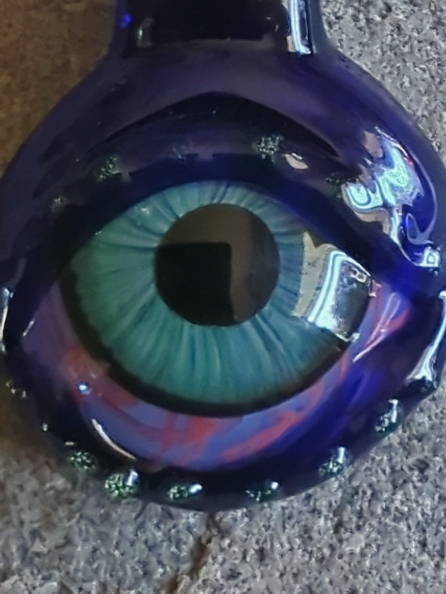Detailed Glass Eye Pendant - UV Glow