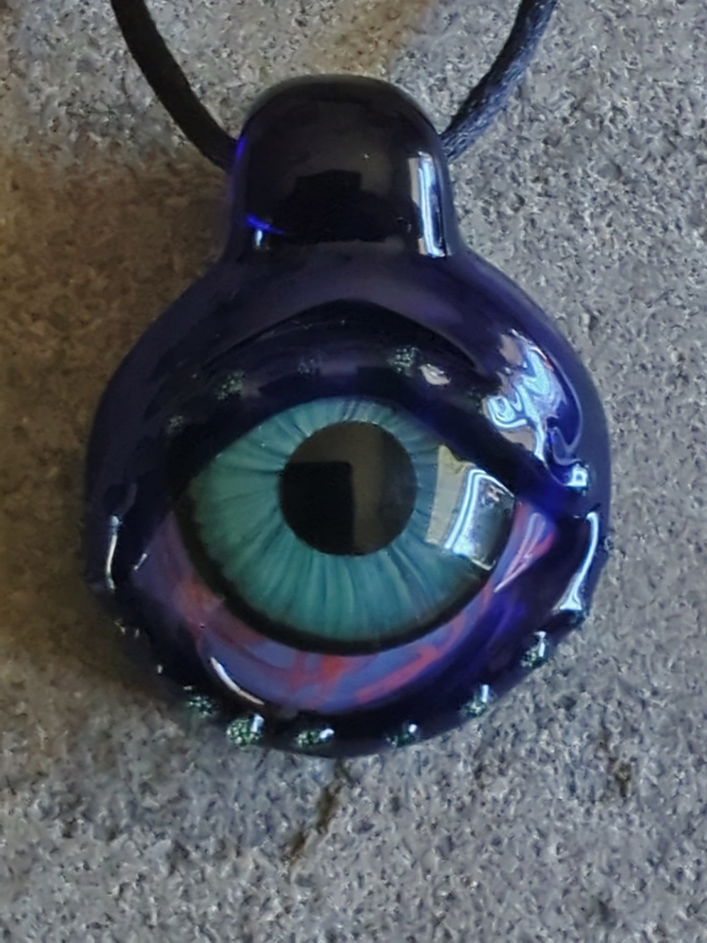 Detailed Glass Eye Pendant - UV Glow