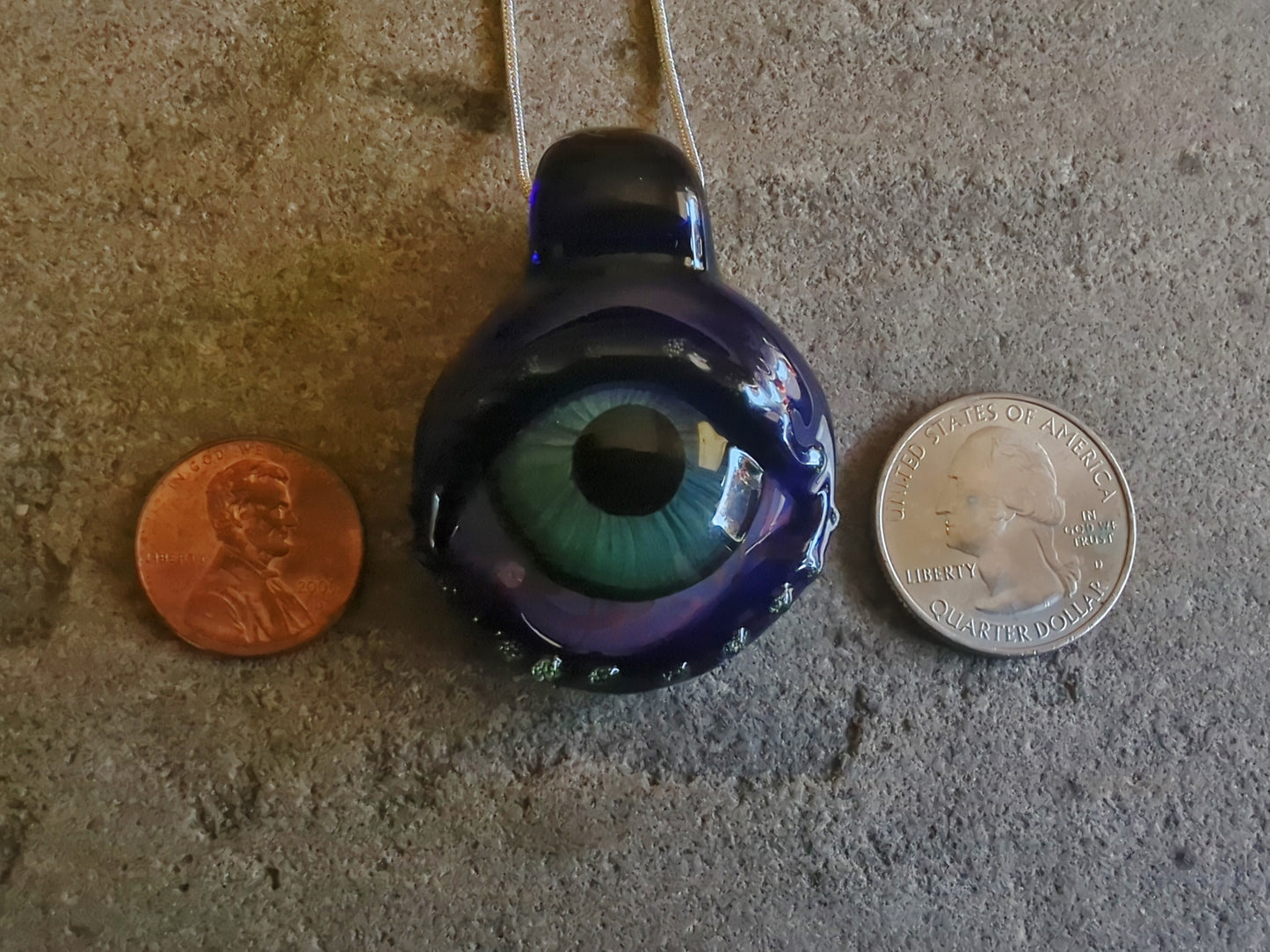 Detailed Glass Eye Pendant - UV Glow