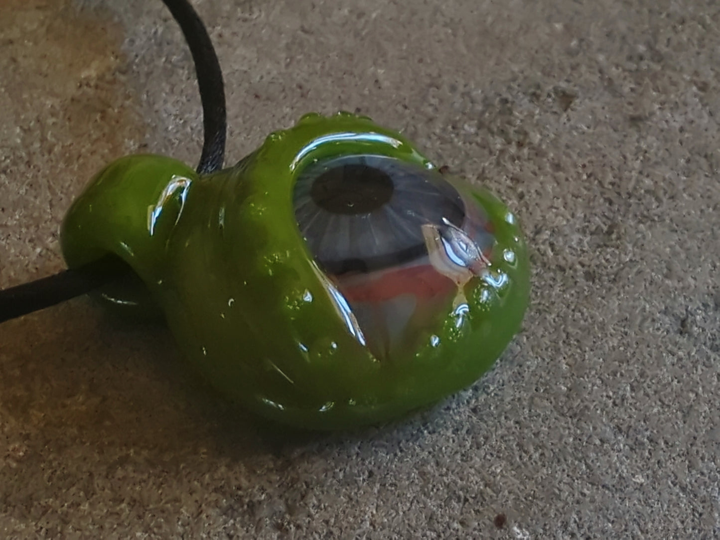 Detailed Glass Eye Pendant - UV Glow