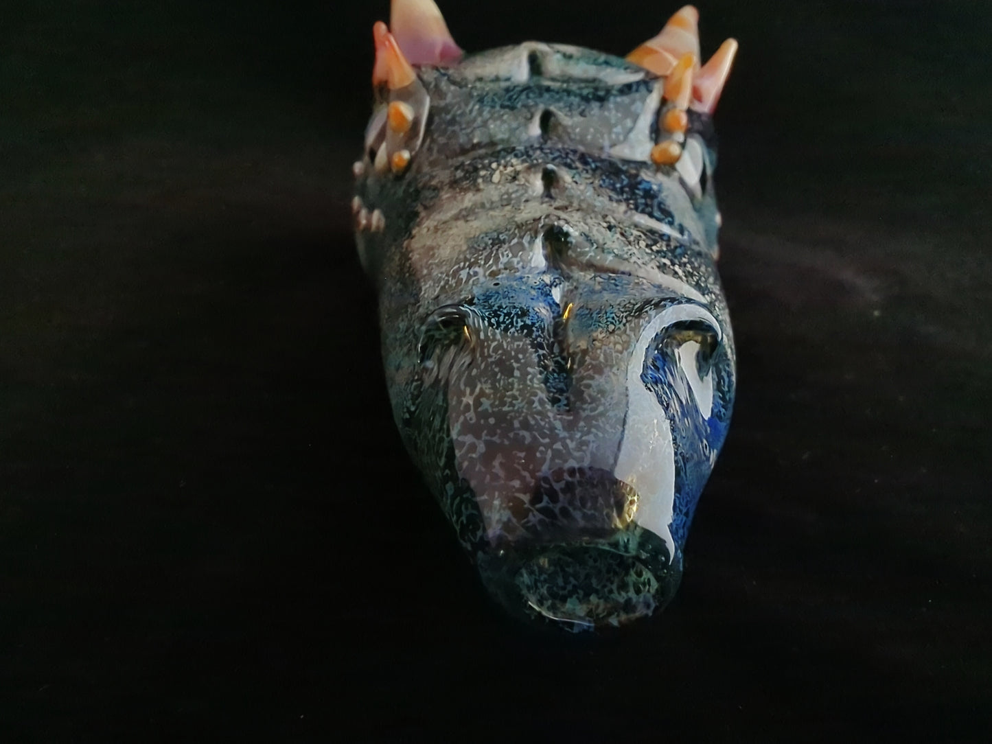 Glass Dragon Head Pipe (Black)
