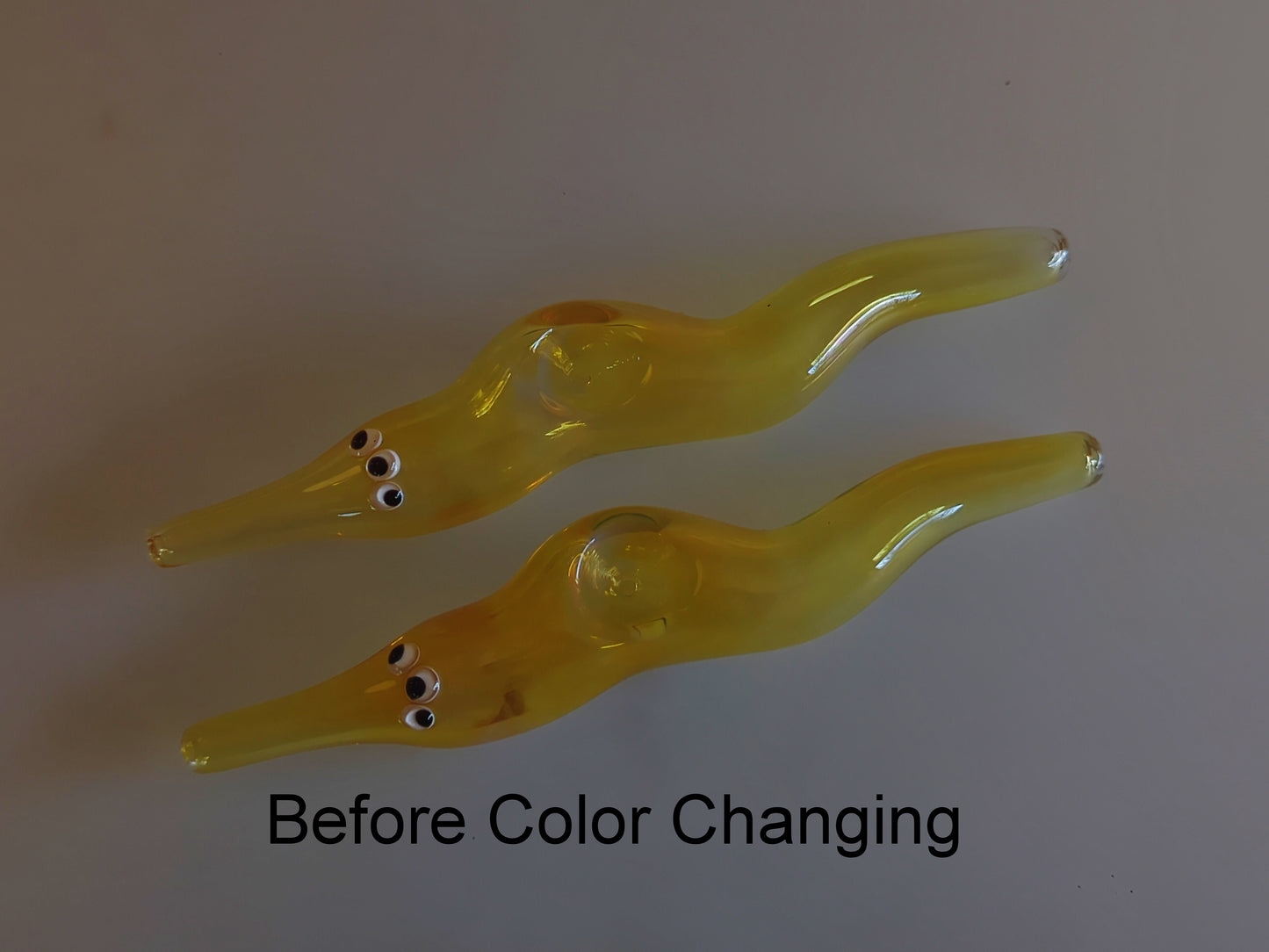 Glass Worm on a String - Three-eyed version. Color Changing. Free shipping.