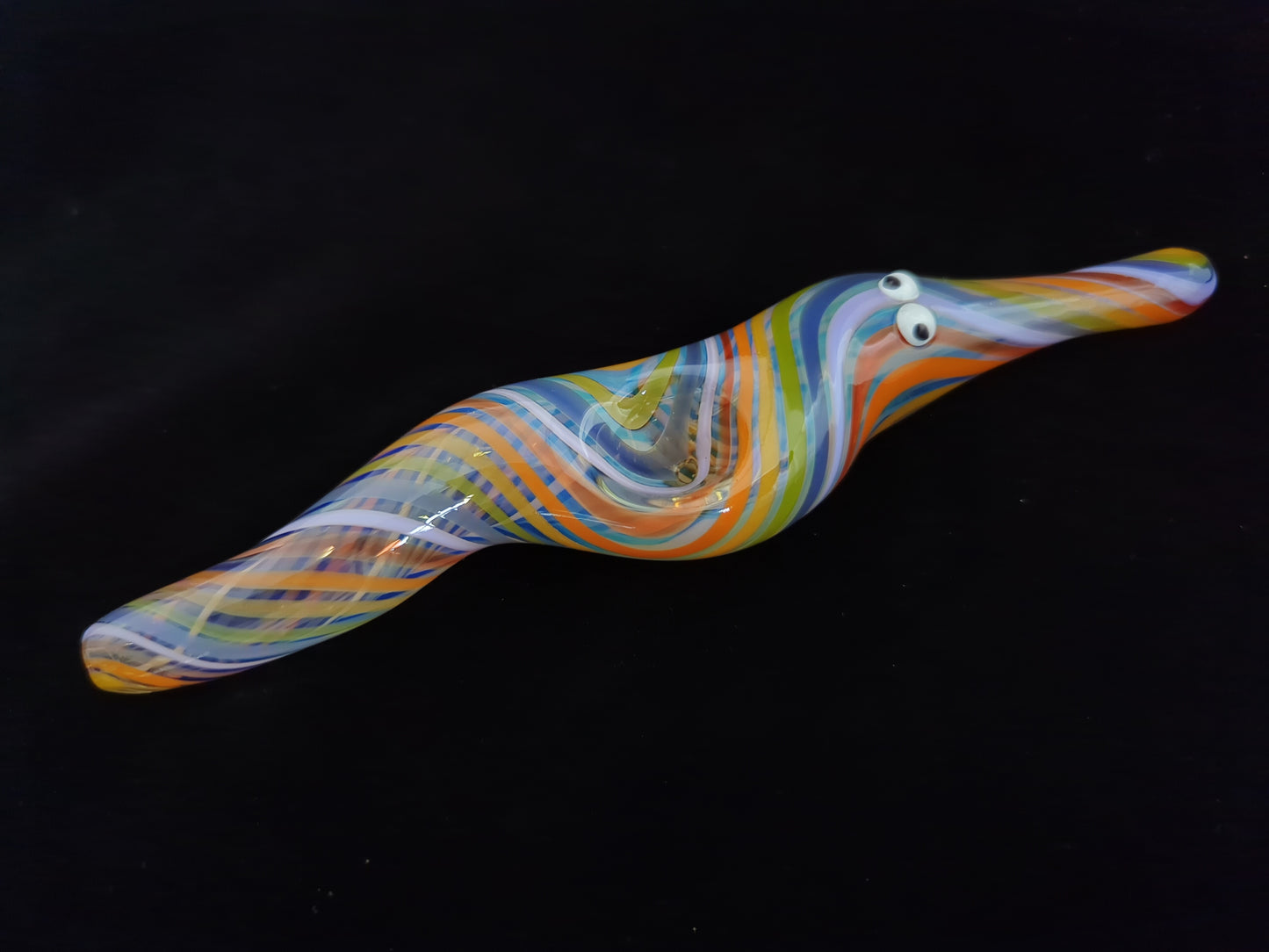 Glass Magic Worm Pipe (Rainbow Version)