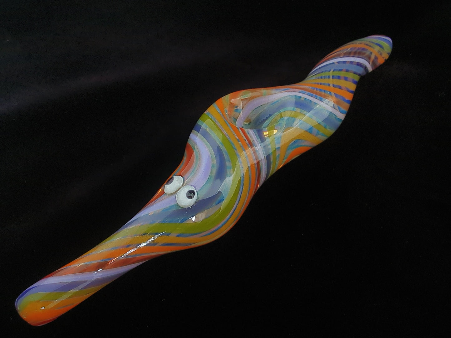 Glass Magic Worm Pipe (Rainbow Version)