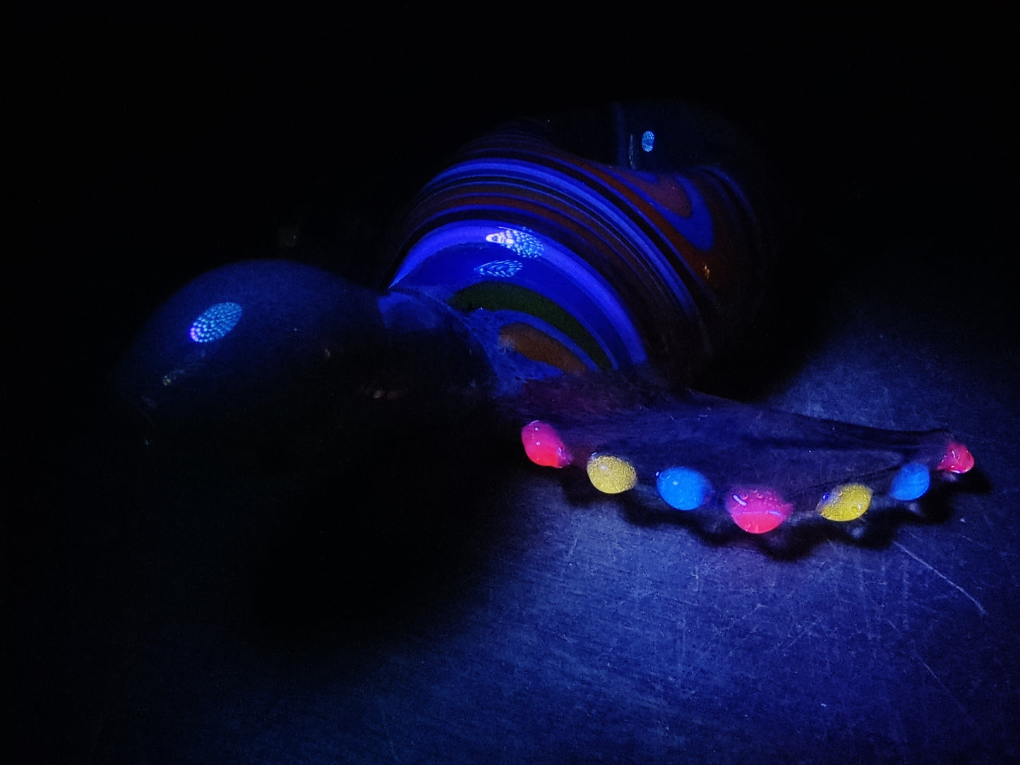 Glass Sea Turtle Pipe (Rainbow Shell) | UV Glow
