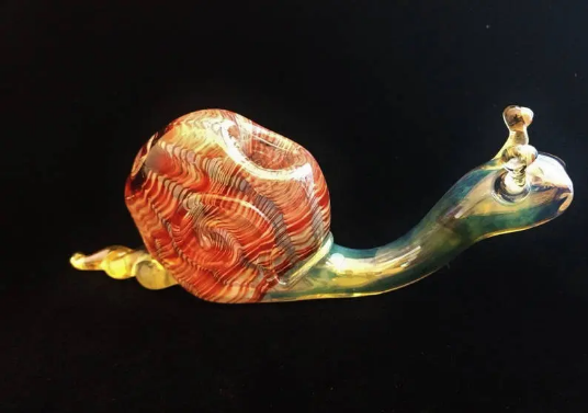 Glass Snail Pipe | Red Version