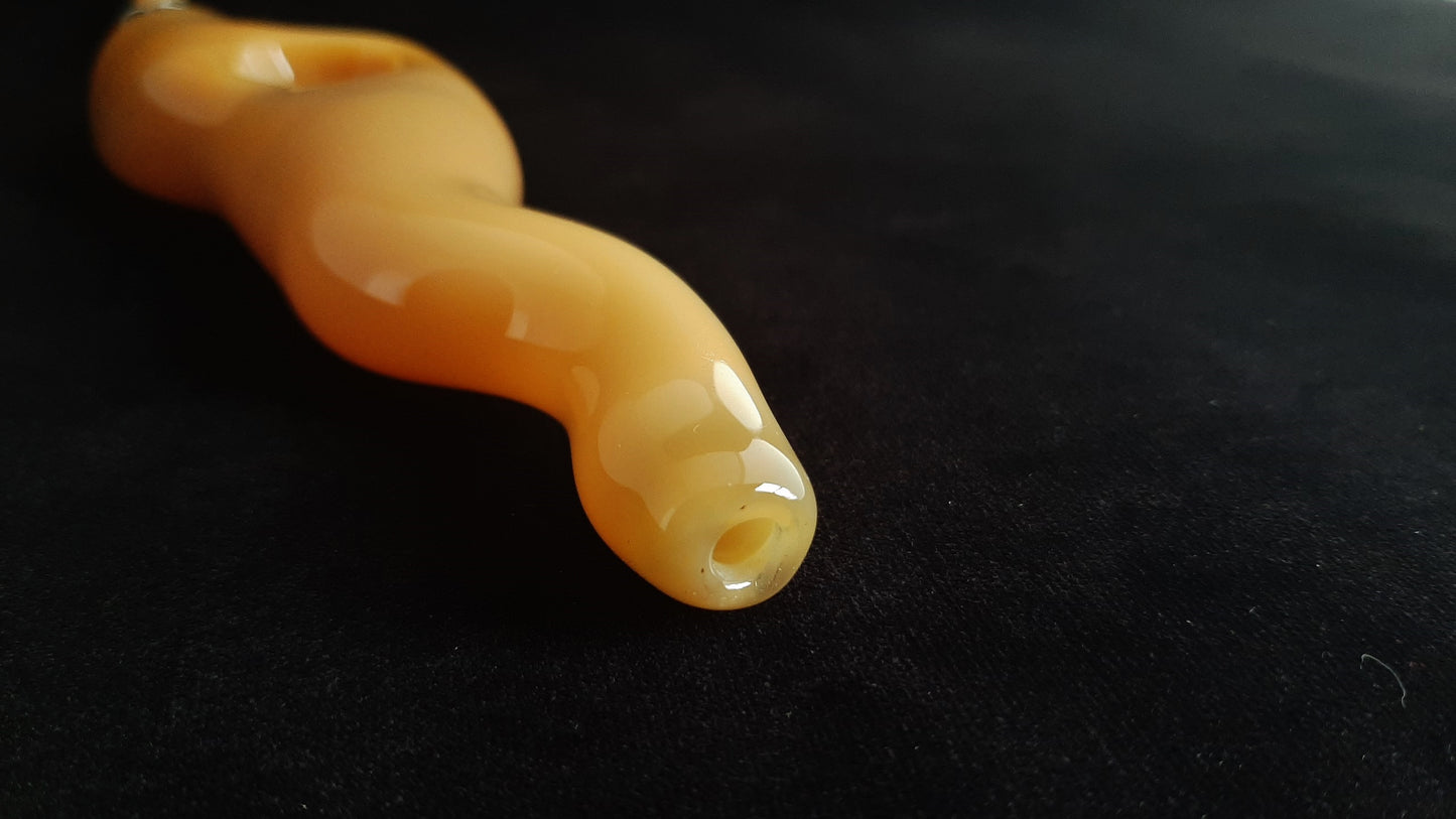 Glass Magic Worm Pipe (Solid Yellow Version)