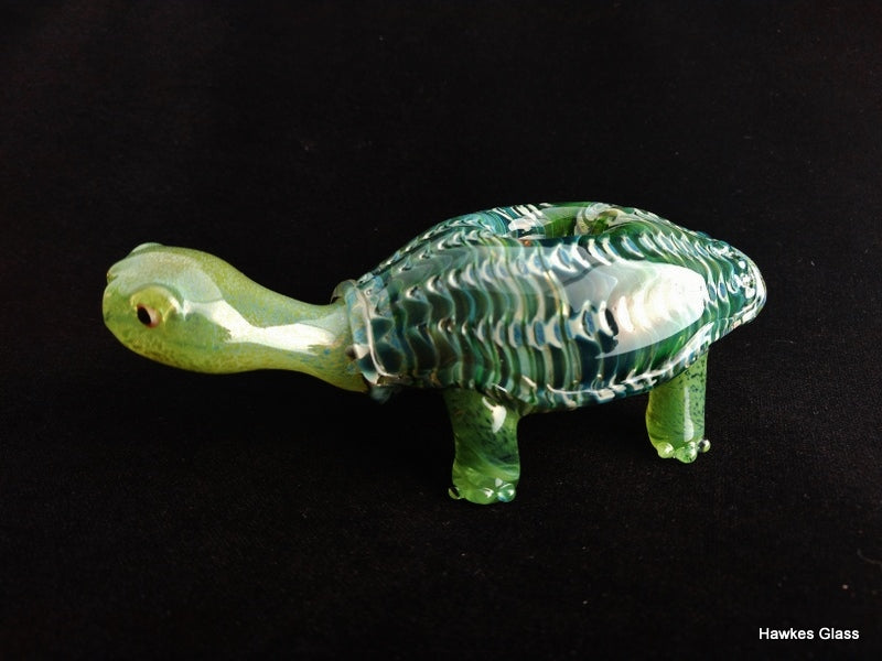 Color Changing Glass Turtle Pipe (Blue/Green)