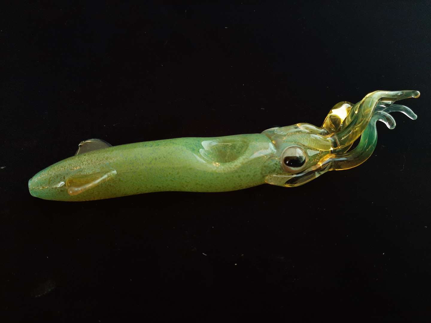 Color Changing Glass Squid Pipe (Green)