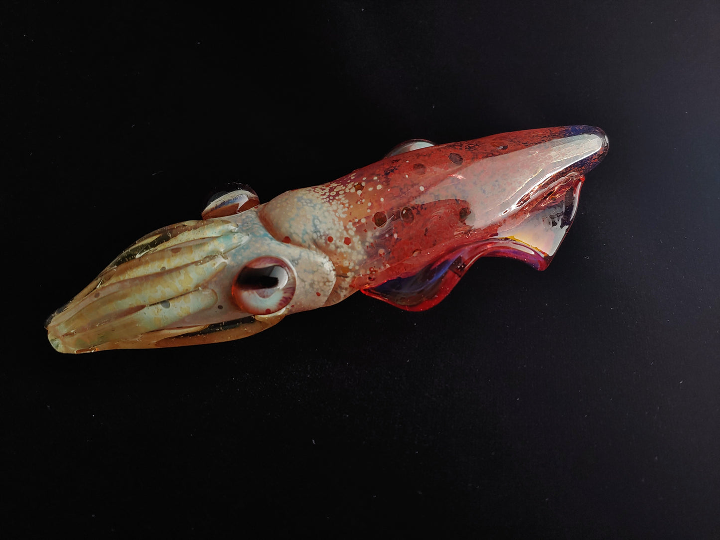 Glass Cuttlefish Pipe (UV Glow)