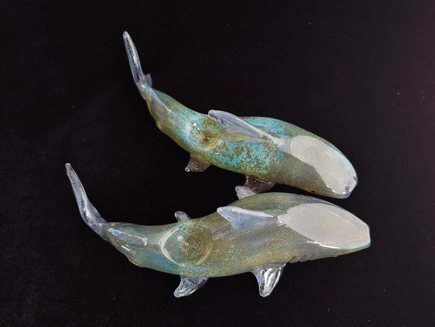 Color Changing Glass Shark Pipe