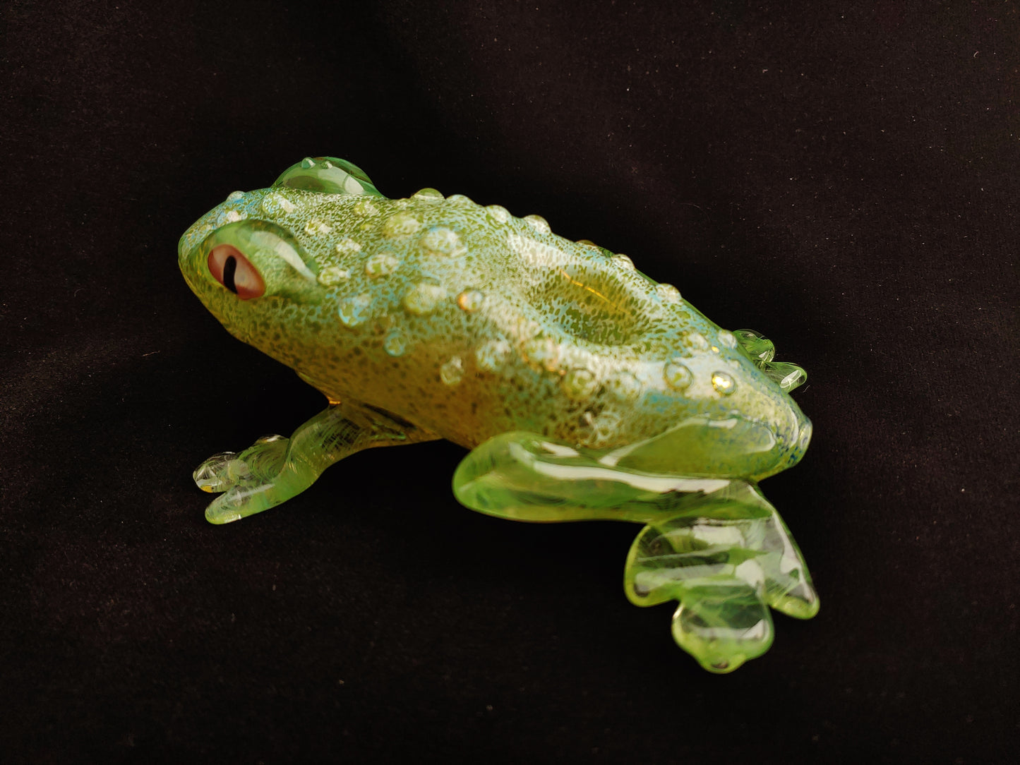 Glass Frog Pipe (UV Glow)