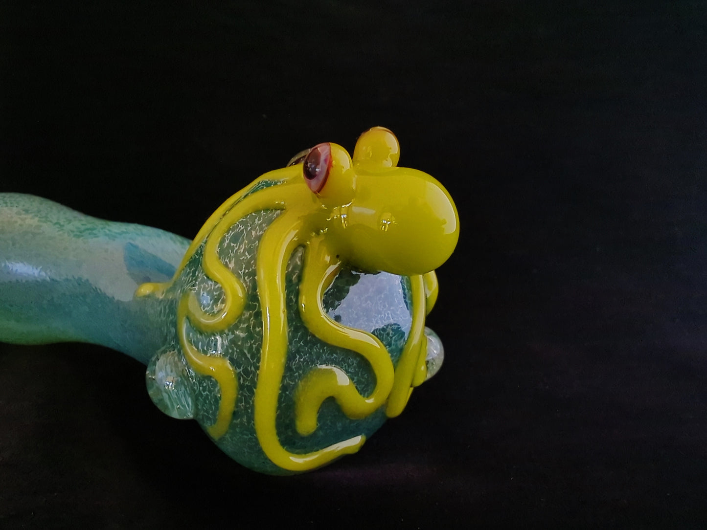 Glass Octopus Pipe | UV Glow