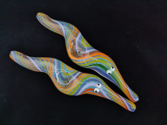 Glass Magic Worm Pipe (Rainbow Version)